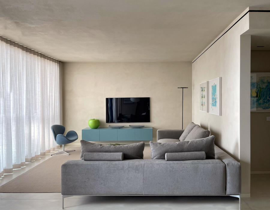 Microverlay®, low thickness concrete resin coating. Private villa, Milano Marittima, Italy 03b 