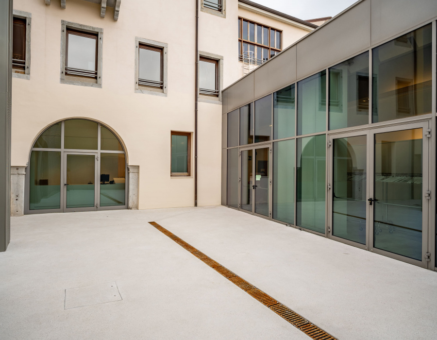 ItalianTerrazzo ghiaino lavato levigato. Museo Casa Cavazzini Udine. Progetto Arch. Gherardi 04