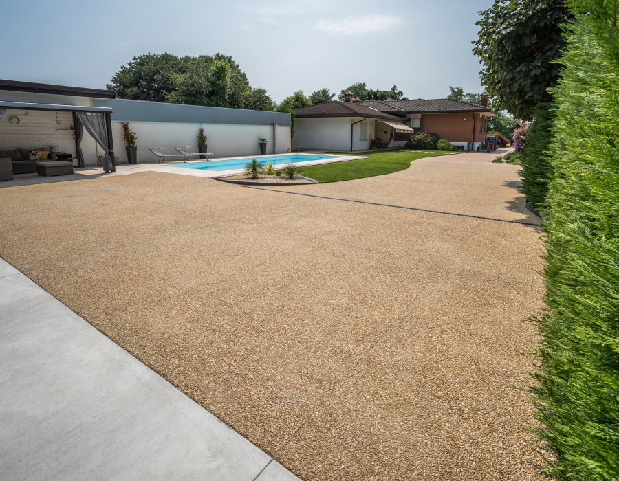 ItalianTerrazzo®, exposed aggregate paving Paglia color. Private villa, Loria (Italy). 02