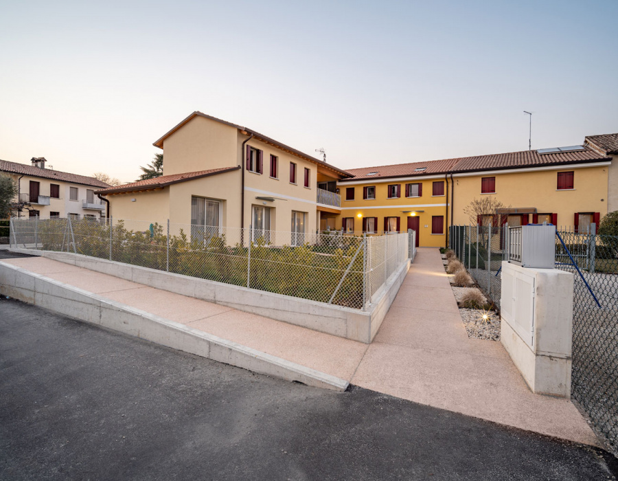 ItalianTerrazzo, pavimento ghiaino lavato colore cipria. Residence privato, Maser (TV). 05