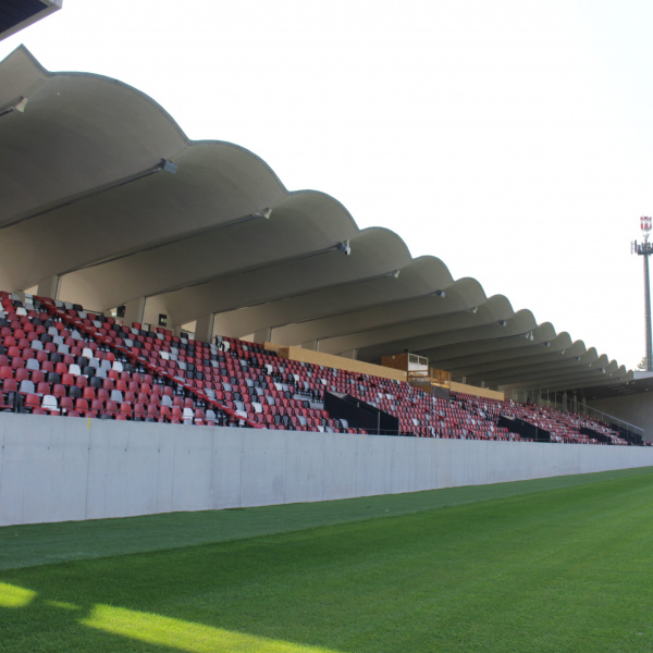 Das neue Druso-Stadion in Bozen wurde eingeweiht und ist bereit, die Serie B willkommen zu heißen
