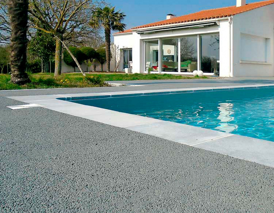 calcestruzzo drenante per bordi piscina